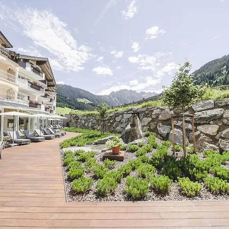 Traumhotel Alpina Adults Only, Yoga, Ayurveda 5* Gerlos