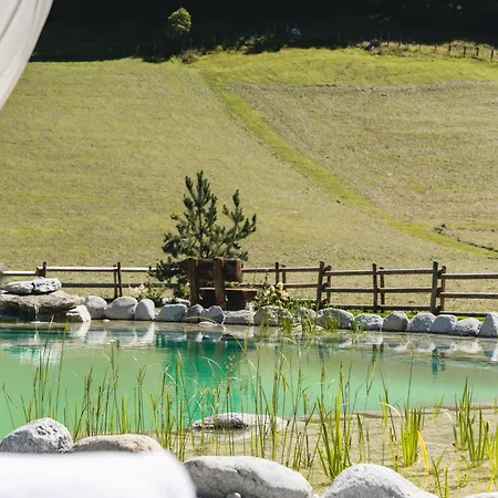 Traumhotel Alpina Superior --Luxushotel Mit Badesee (Adults Only) Gerlos